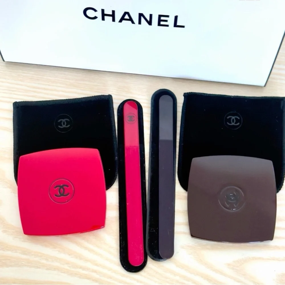 CHANEL Limited Double Facettes Mirror Compact, Nail File, Key Chain Gift Set NEW